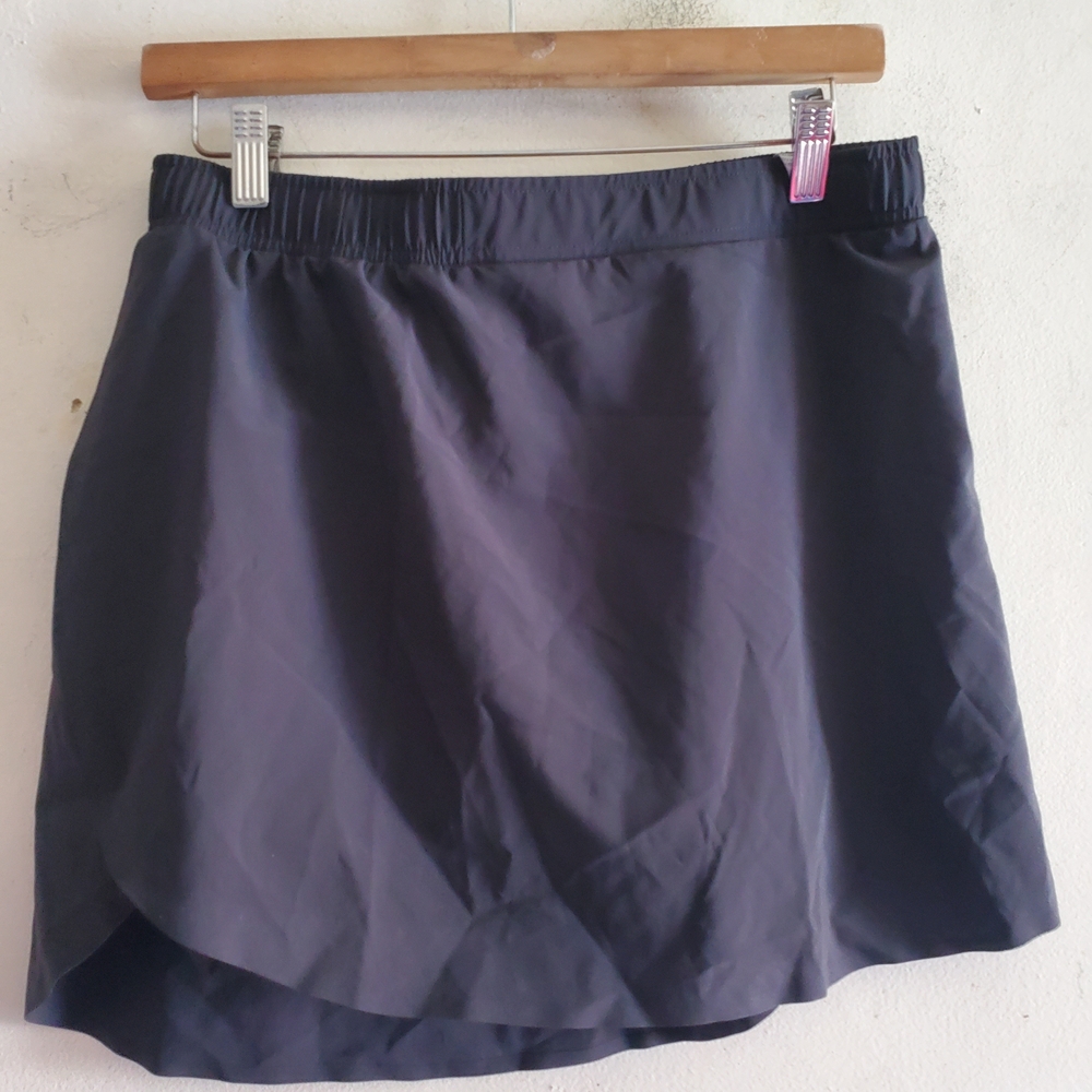 Stio Women's Black Skort Size Medium. - Picture 2 of 5
